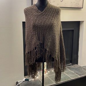 Women’s poncho